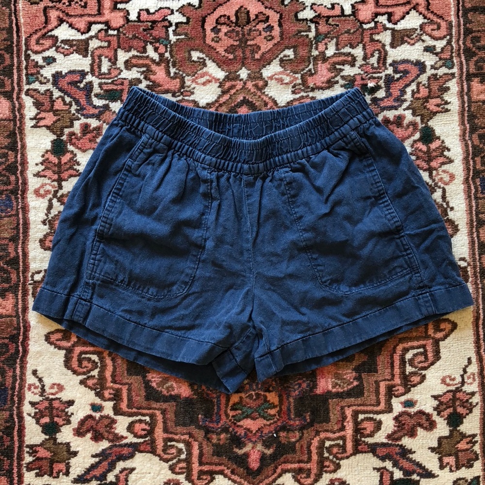 Linen blend shorts